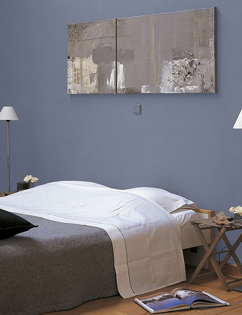 Синий и оранжевый цвета для спальни Maxima-decor